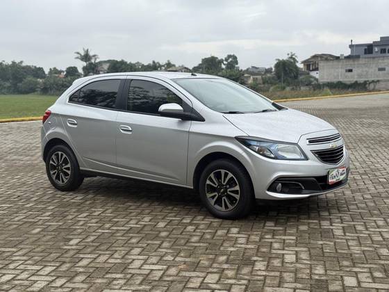 CHEVROLET ONIX 1.4 MPFI LTZ 8V FLEX 4P MANUAL CHEVROLET ONIX 1.4 MPFI LTZ 8V FLEX 4P MANUAL
